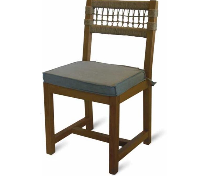 Chair Amaronda