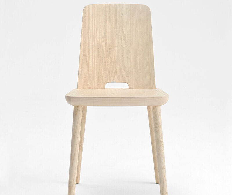 Chair Loreen